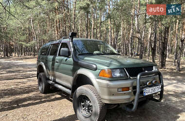 Внедорожник / Кроссовер Mitsubishi Pajero Sport 1998 в Киеве