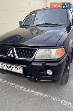 Внедорожник / Кроссовер Mitsubishi Pajero Sport 2008 в 