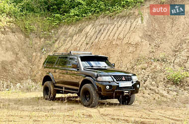 Позашляховик / Кросовер Mitsubishi Pajero Sport 2006 в Мукачевому