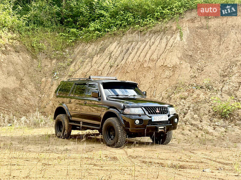 Mitsubishi Pajero Sport 2006