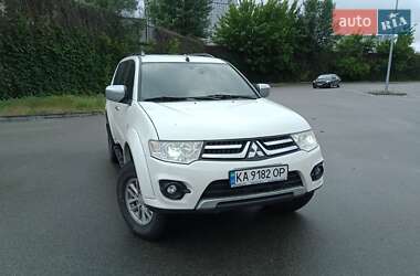 Внедорожник / Кроссовер Mitsubishi Pajero Sport 2013 в Киеве