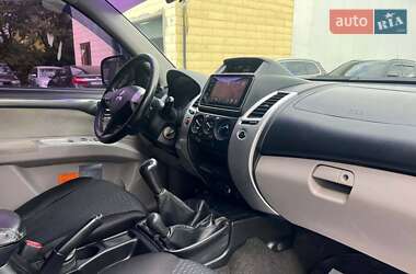 Внедорожник / Кроссовер Mitsubishi Pajero Sport 2013 в 