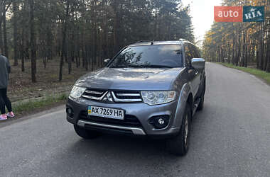 Внедорожник / Кроссовер Mitsubishi Pajero Sport 2013 в 