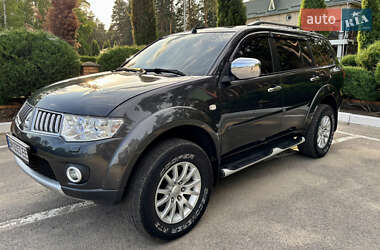 Внедорожник / Кроссовер Mitsubishi Pajero Sport 2011 в Лебедине