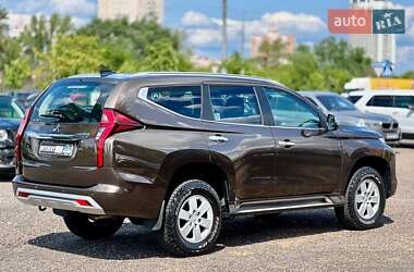 Внедорожник / Кроссовер Mitsubishi Pajero Sport 2021 в 