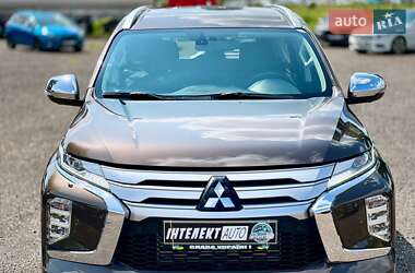 Внедорожник / Кроссовер Mitsubishi Pajero Sport 2021 в 