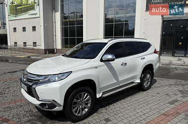 Внедорожник / Кроссовер Mitsubishi Pajero Sport 2016 в Днепре