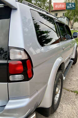 Внедорожник / Кроссовер Mitsubishi Pajero Sport 2006 в 