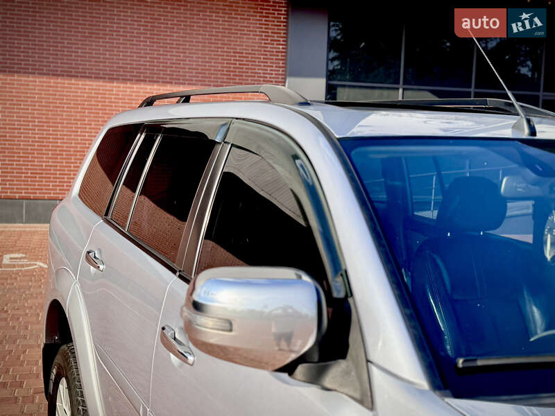 Внедорожник / Кроссовер Mitsubishi Pajero Sport 2015 в Одессе