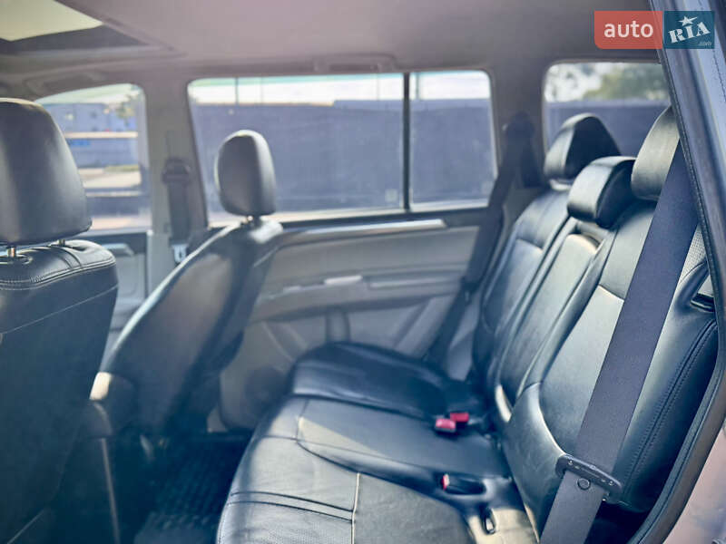 Внедорожник / Кроссовер Mitsubishi Pajero Sport 2015 в Одессе