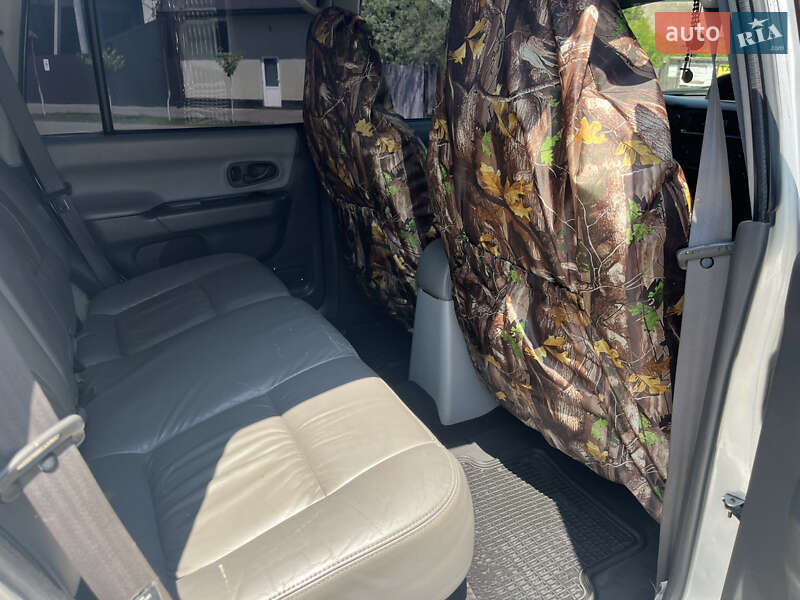 Внедорожник / Кроссовер Mitsubishi Pajero Sport 2002 в Сваляве