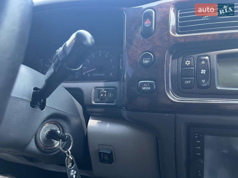 Внедорожник / Кроссовер Mitsubishi Pajero Sport 2002 в Сваляве