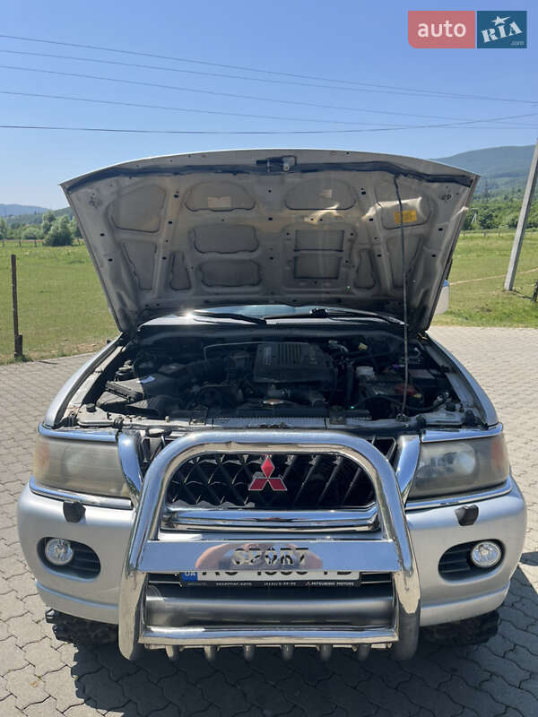 Внедорожник / Кроссовер Mitsubishi Pajero Sport 2002 в Сваляве