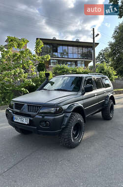 Внедорожник / Кроссовер Mitsubishi Pajero Sport 2007 в Киеве