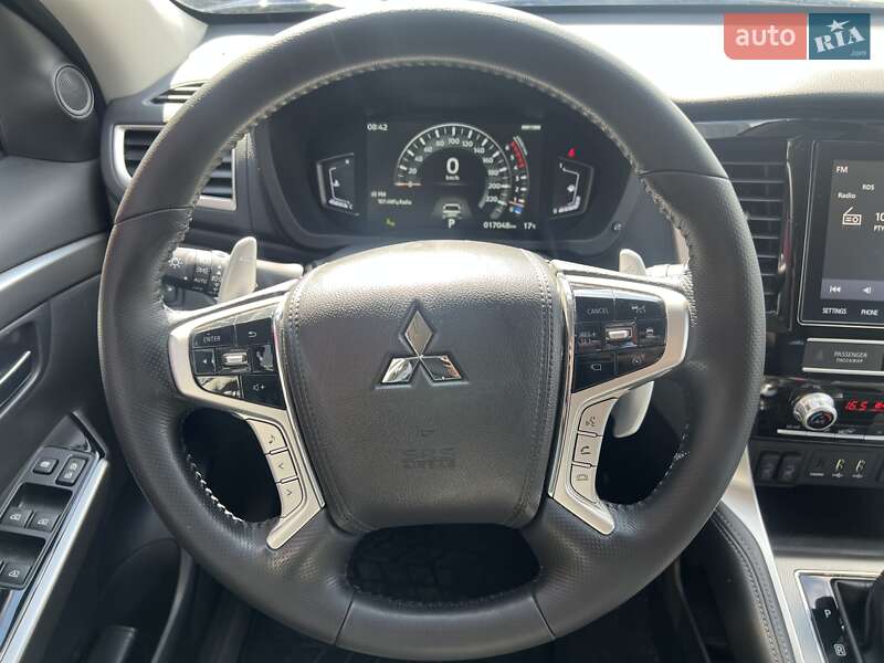Позашляховик / Кросовер Mitsubishi Pajero Sport 2021 в Вінниці
