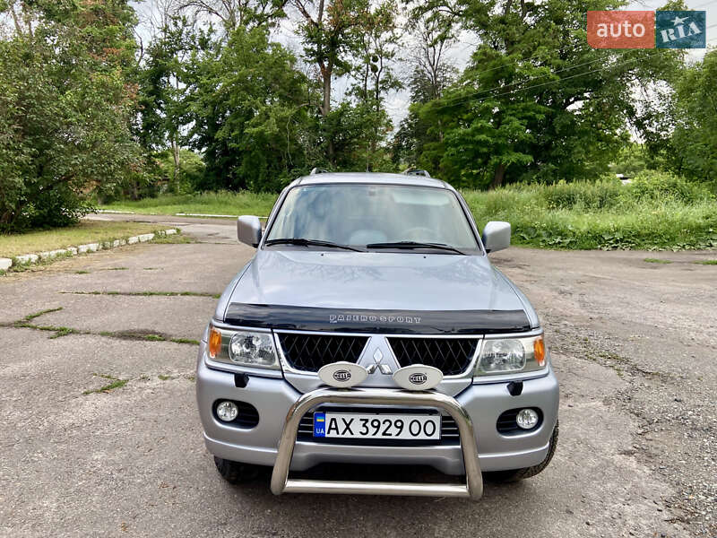 Внедорожник / Кроссовер Mitsubishi Pajero Sport 2006 в 