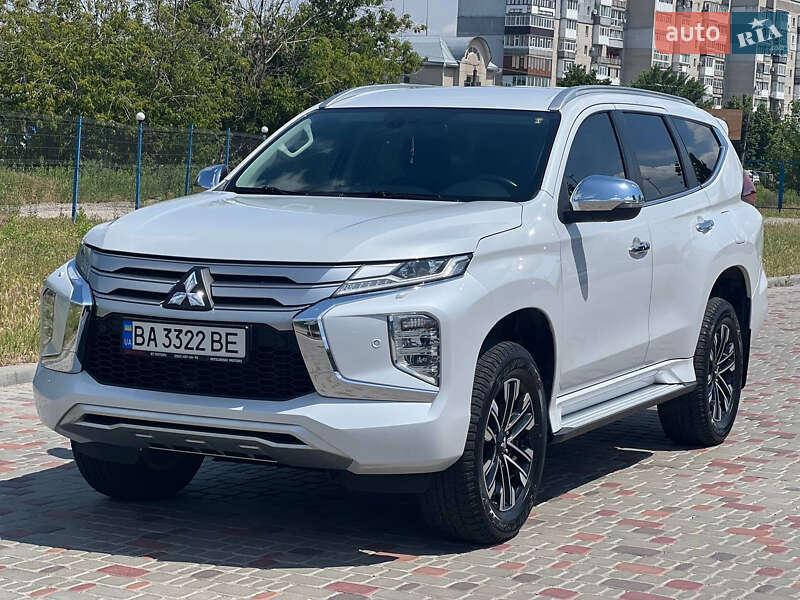 Внедорожник / Кроссовер Mitsubishi Pajero Sport 2021 в Кропивницком