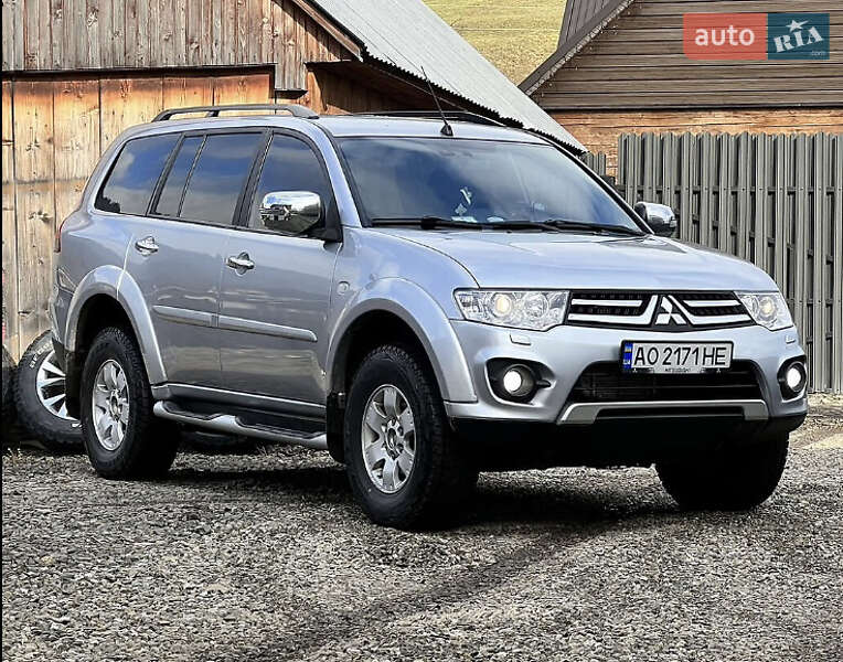 Mitsubishi Pajero Sport 2014