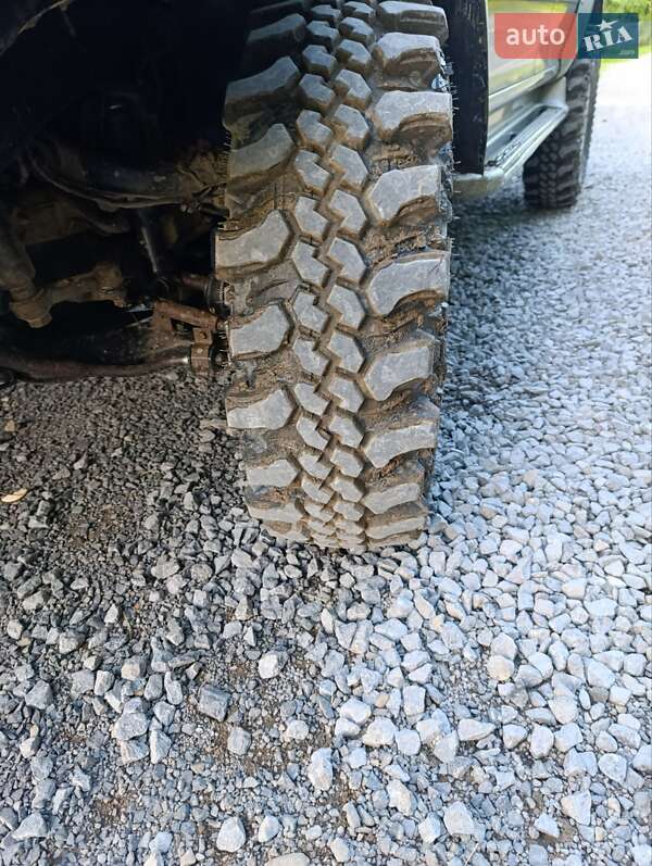 Позашляховик / Кросовер Mitsubishi Pajero Sport 2000 в Сваляві