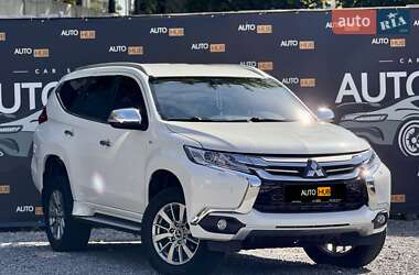 Внедорожник / Кроссовер Mitsubishi Pajero Sport 2016 в Харькове