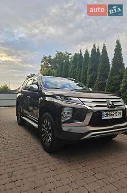 Внедорожник / Кроссовер Mitsubishi Pajero Sport 2020 в Киеве