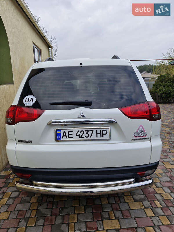 Внедорожник / Кроссовер Mitsubishi Pajero Sport 2014 в Каменском