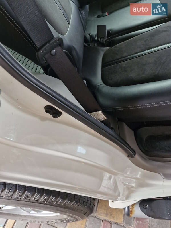 Внедорожник / Кроссовер Mitsubishi Pajero Sport 2014 в Каменском