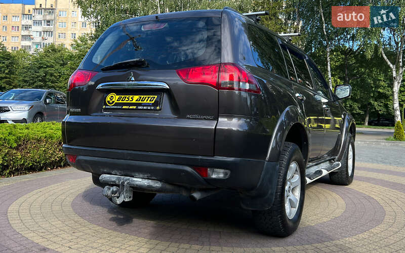 Внедорожник / Кроссовер Mitsubishi Pajero Sport 2013 в Львове фото 7 Внедорожник / Кроссовер Mitsubishi Pajero Sport 2013 в Львове