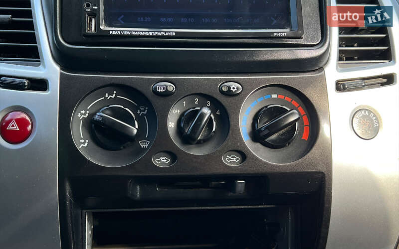 Внедорожник / Кроссовер Mitsubishi Pajero Sport 2013 в Львове фото 16 Внедорожник / Кроссовер Mitsubishi Pajero Sport 2013 в Львове