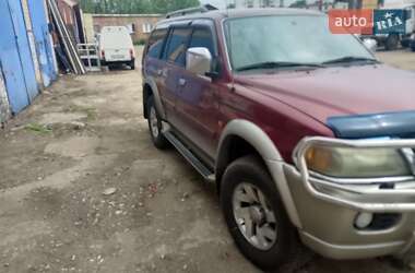 Внедорожник / Кроссовер Mitsubishi Pajero Sport 2000 в Чернигове