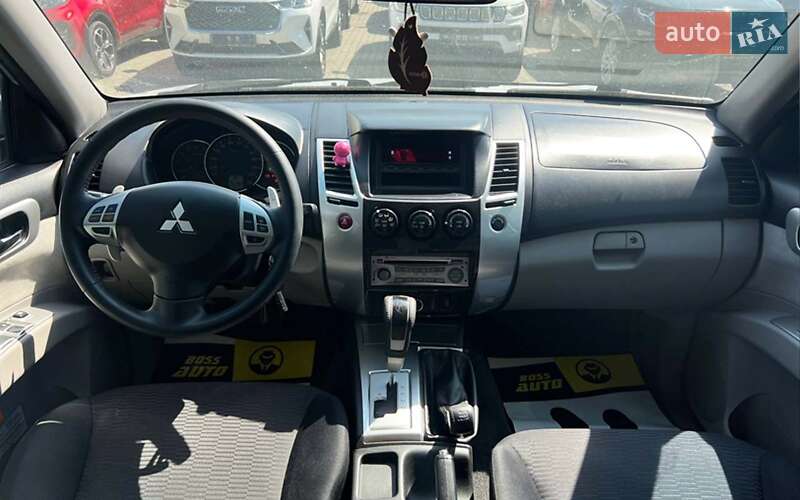 Позашляховик / Кросовер Mitsubishi Pajero Sport 2011 в Івано-Франківську