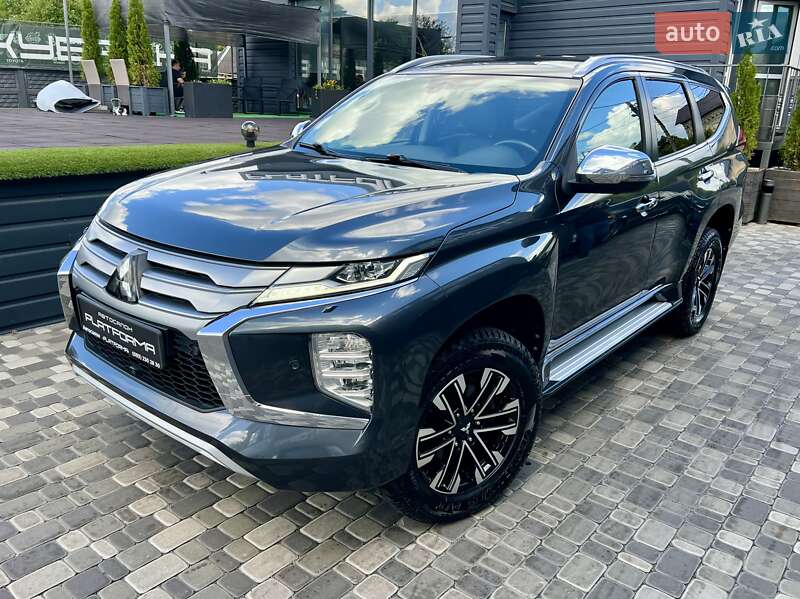 Внедорожник / Кроссовер Mitsubishi Pajero Sport 2019 в Киеве