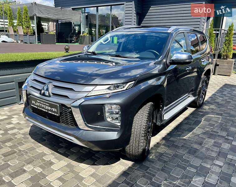 Внедорожник / Кроссовер Mitsubishi Pajero Sport 2019 в Киеве