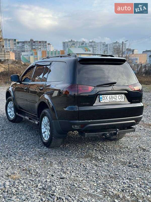 Mitsubishi Pajero Sport 2012