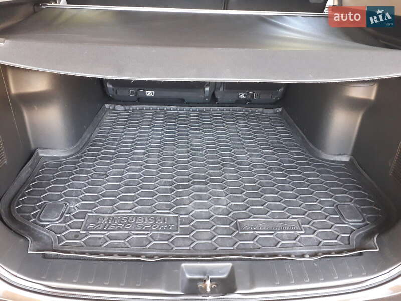 Внедорожник / Кроссовер Mitsubishi Pajero Sport 2016 в Еланце