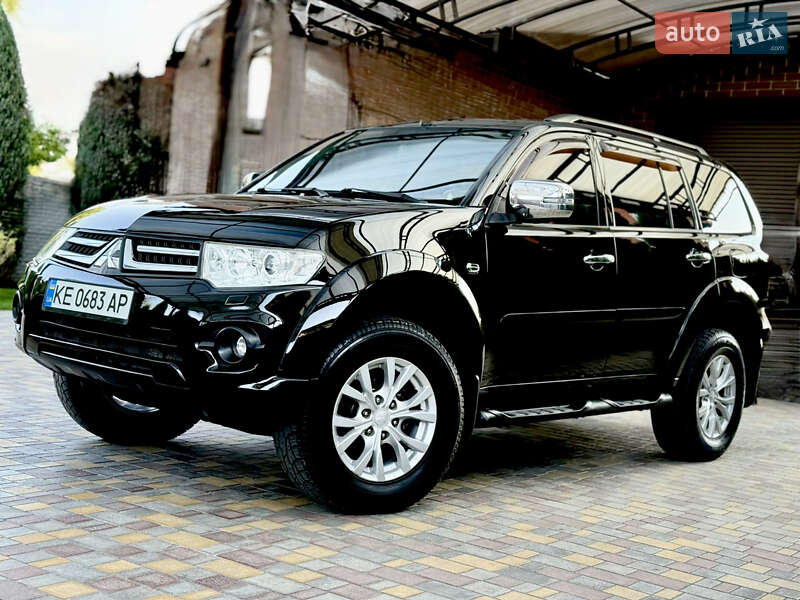 Mitsubishi Pajero Sport 2014