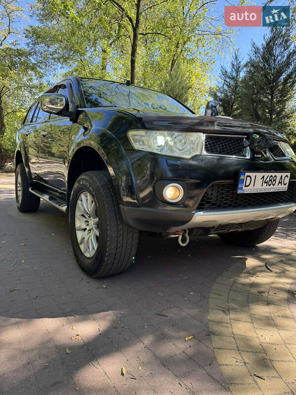 Mitsubishi Pajero Sport 2010