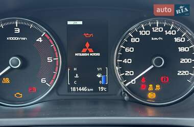 Внедорожник / Кроссовер Mitsubishi Pajero Sport 2016 в Чернигове
