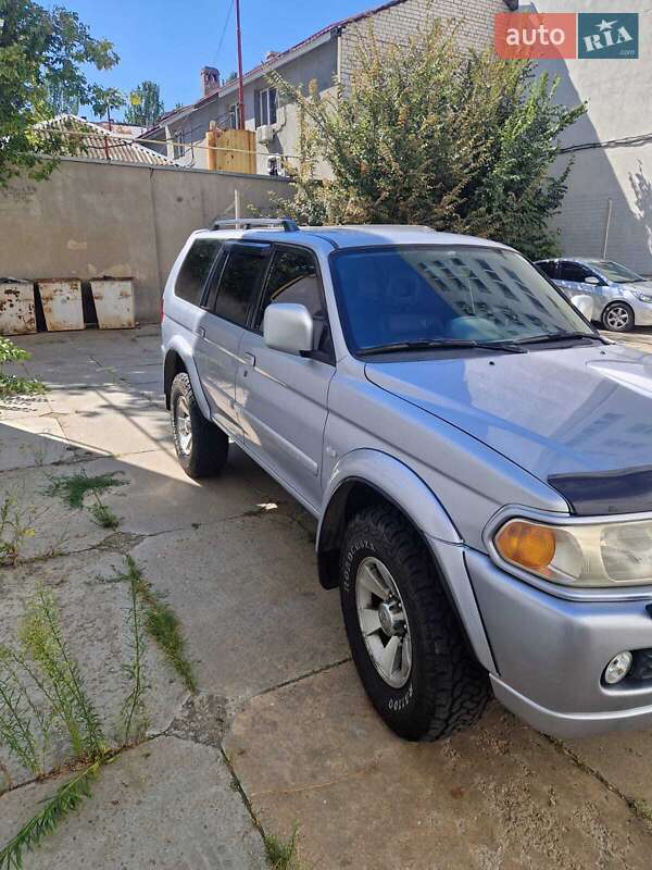 Внедорожник / Кроссовер Mitsubishi Pajero Sport 2006 в Николаеве