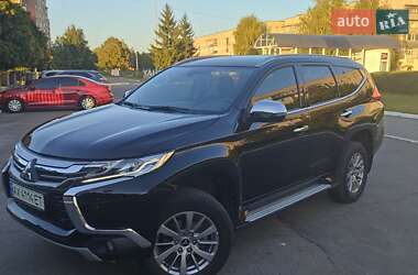 Внедорожник / Кроссовер Mitsubishi Pajero Sport 2017 в Сумах