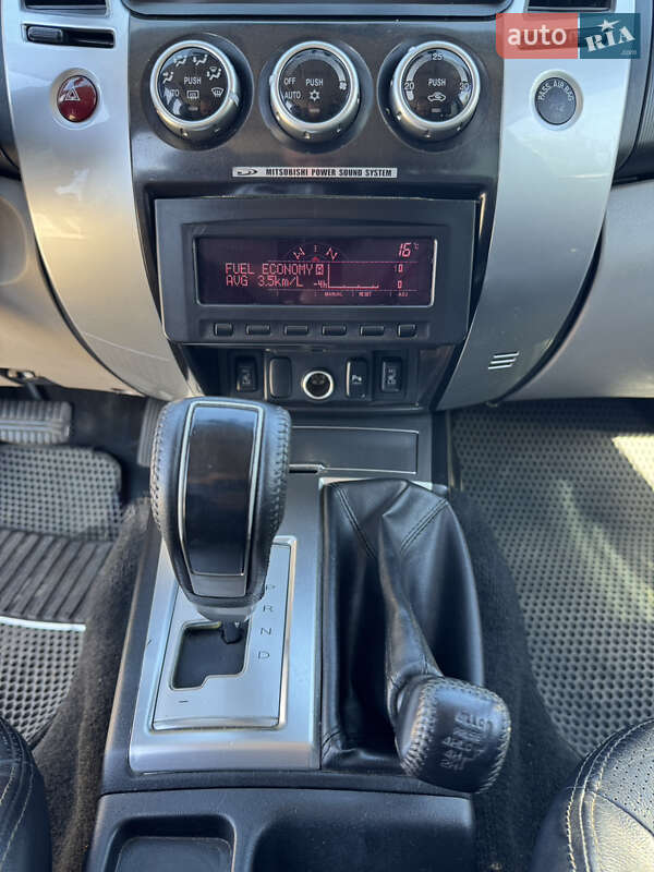 Внедорожник / Кроссовер Mitsubishi Pajero Sport 2012 в Одессе