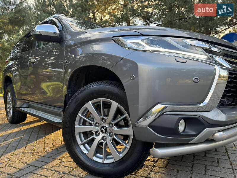 Внедорожник / Кроссовер Mitsubishi Pajero Sport 2019 в Дрогобыче