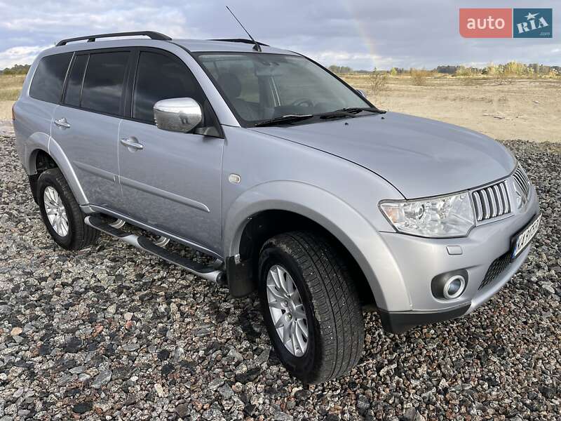 Внедорожник / Кроссовер Mitsubishi Pajero Sport 2010 в Киеве фото 17 Внедорожник / Кроссовер Mitsubishi Pajero Sport 2010 в Киеве