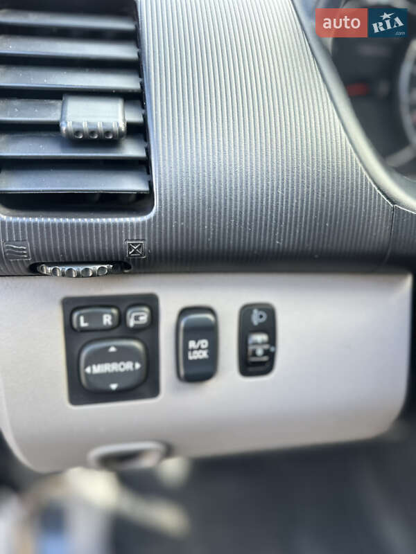 Внедорожник / Кроссовер Mitsubishi Pajero Sport 2010 в Киеве