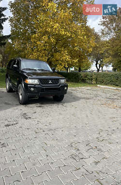 Позашляховик / Кросовер Mitsubishi Pajero Sport 2003 в Чернівцях