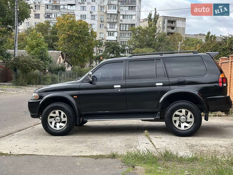Внедорожник / Кроссовер Mitsubishi Pajero Sport 2001 в Одессе