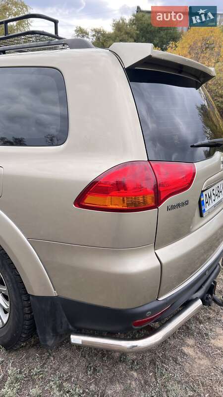 Внедорожник / Кроссовер Mitsubishi Pajero Sport 2010 в Запорожье