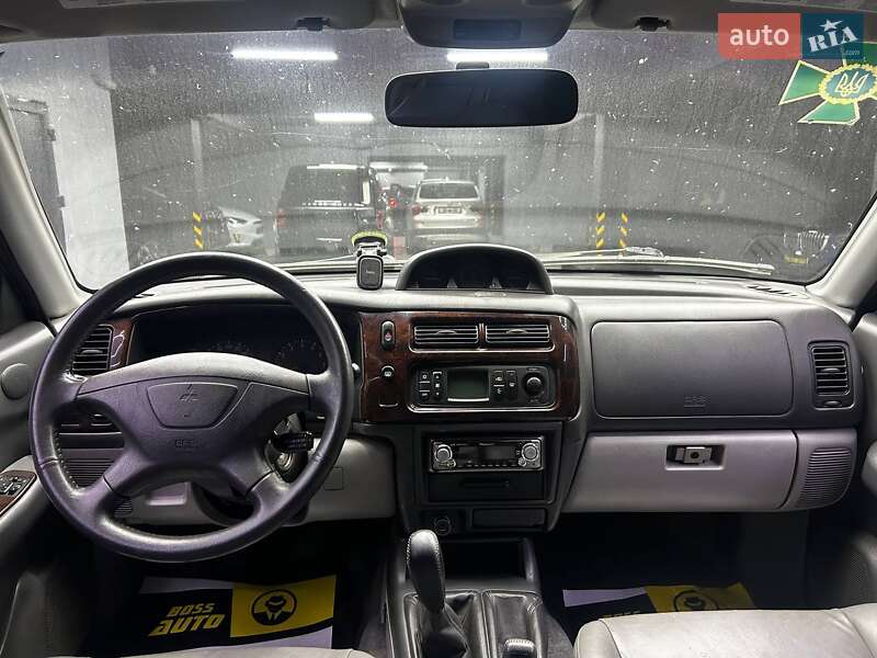 Внедорожник / Кроссовер Mitsubishi Pajero Sport 2003 в Черновцах фото 16 Внедорожник / Кроссовер Mitsubishi Pajero Sport 2003 в Черновцах