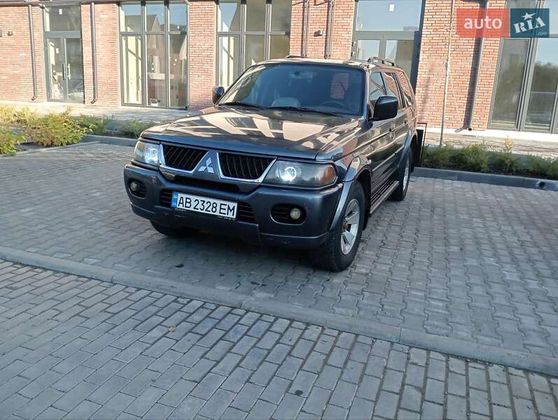 Позашляховик / Кросовер Mitsubishi Pajero Sport 2008 в Умані