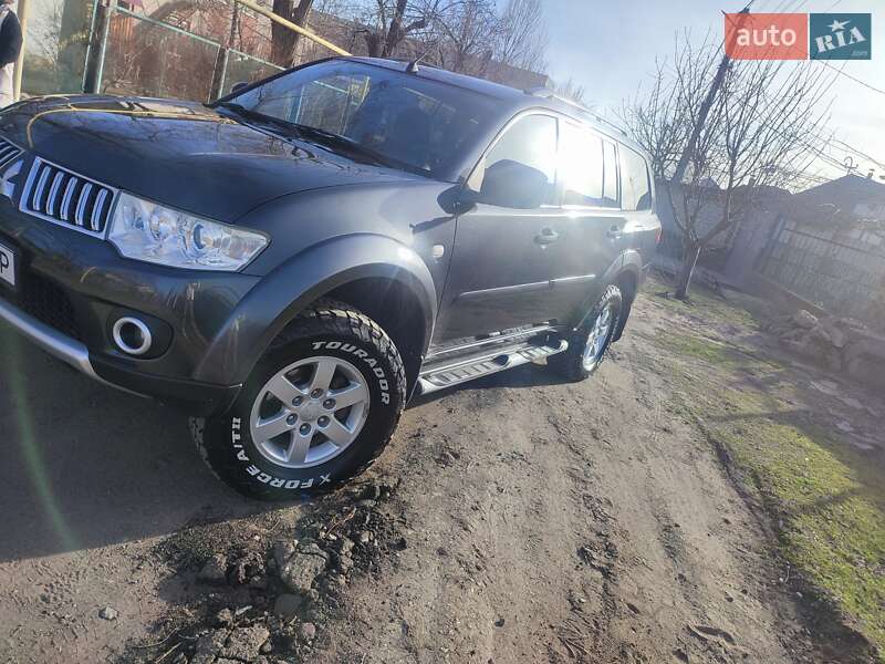 Внедорожник / Кроссовер Mitsubishi Pajero Sport 2013 в Белгороде-Днестровском фото 3 Внедорожник / Кроссовер Mitsubishi Pajero Sport 2013 в Белгороде-Днестровском
